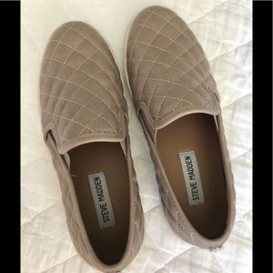 NWOT Steve Madden slip on shoes